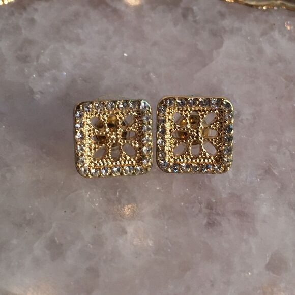 SOME PRETTY Little Earrings Bigger than a Stud! - Picture 12 of 14